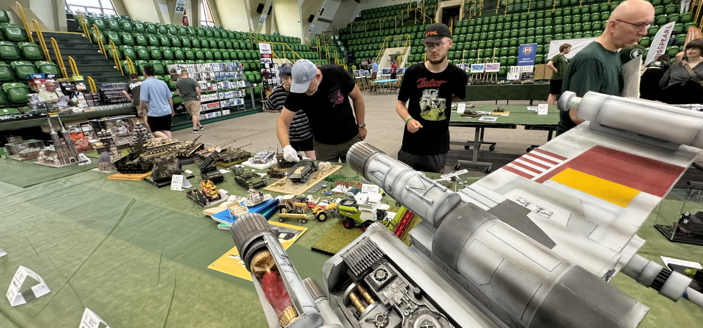 Inowrocław - Setki miniaturowych modeli w rąbińskiej hali