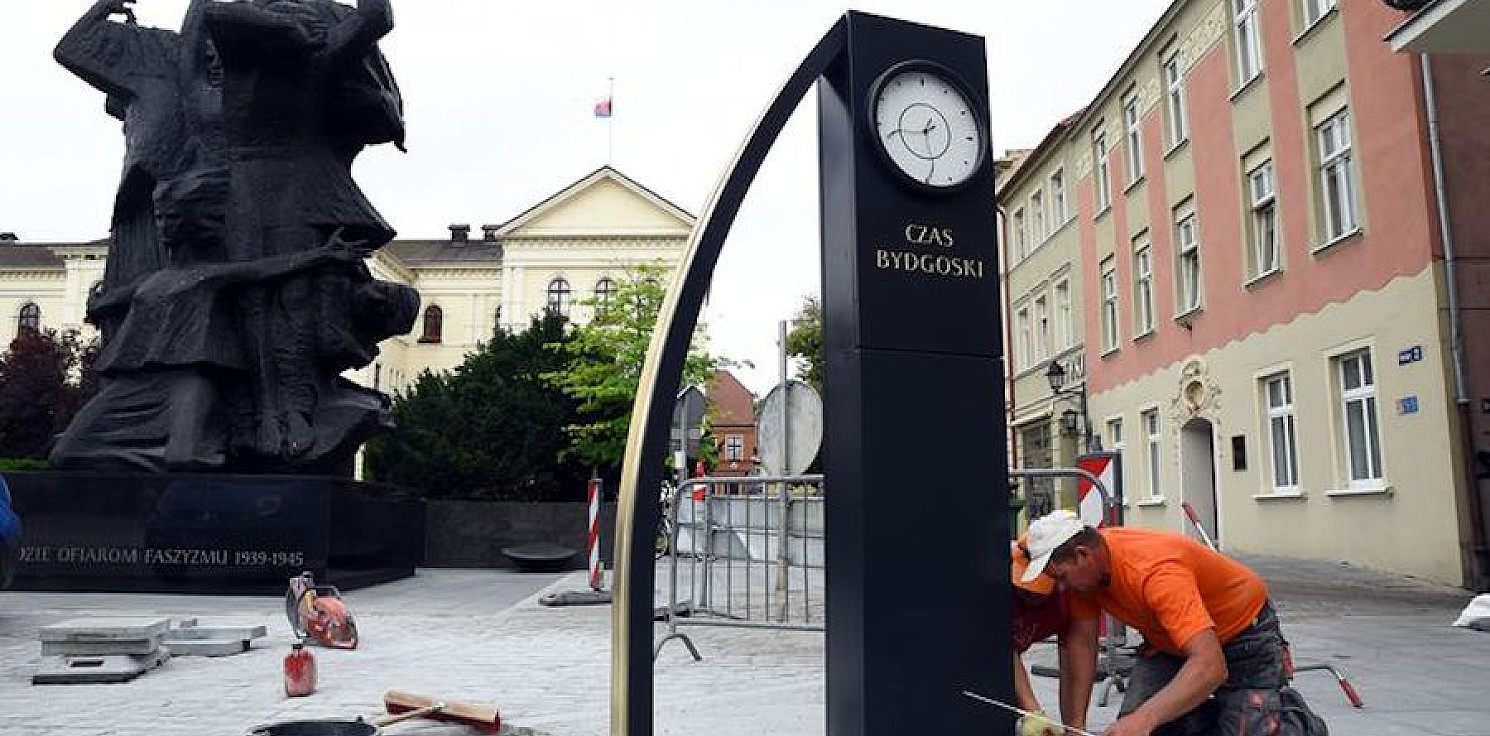 Bydgoszcz - Czas na... bydgoski zegar na Rynku