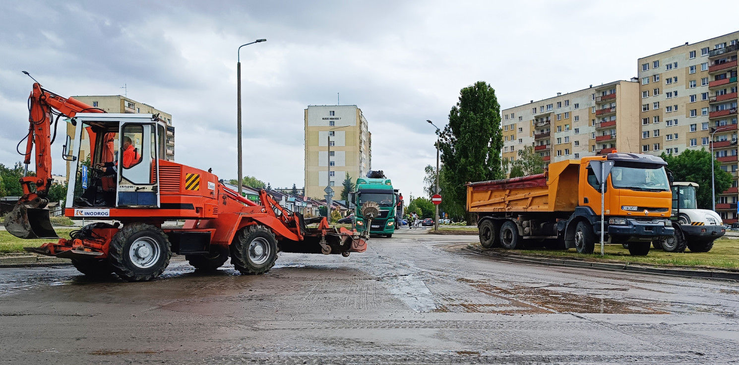 Inowrocław - Drogowcy na ul. Wojska Polskiego. Są utrudnienia