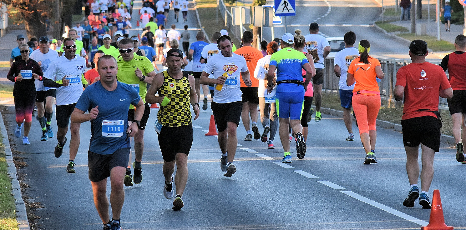 Inowrocław - Orange Run na ulicach Inowrocławia