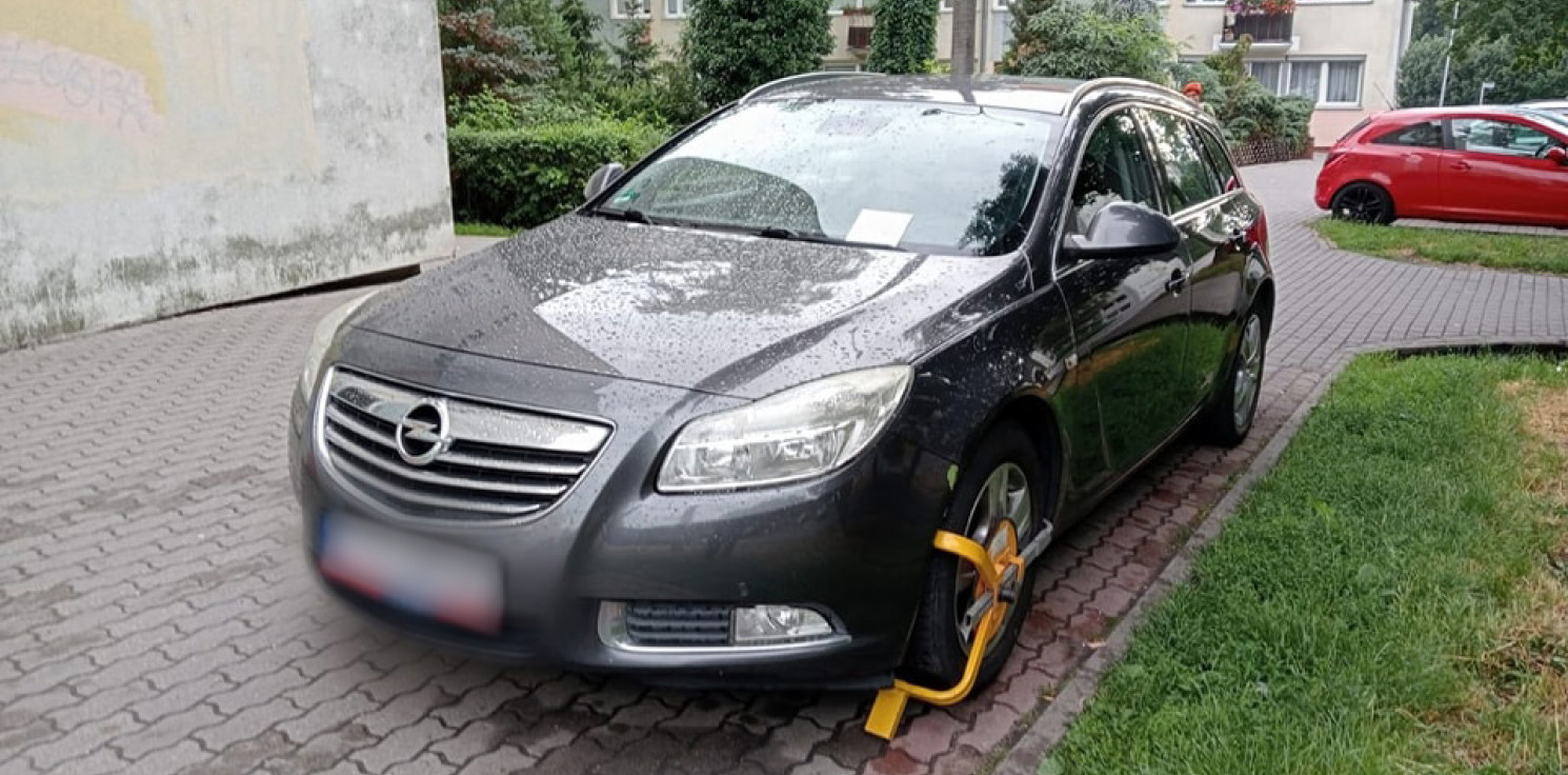 Inowrocław - Blokady na koła i wezwania za złe parkowanie