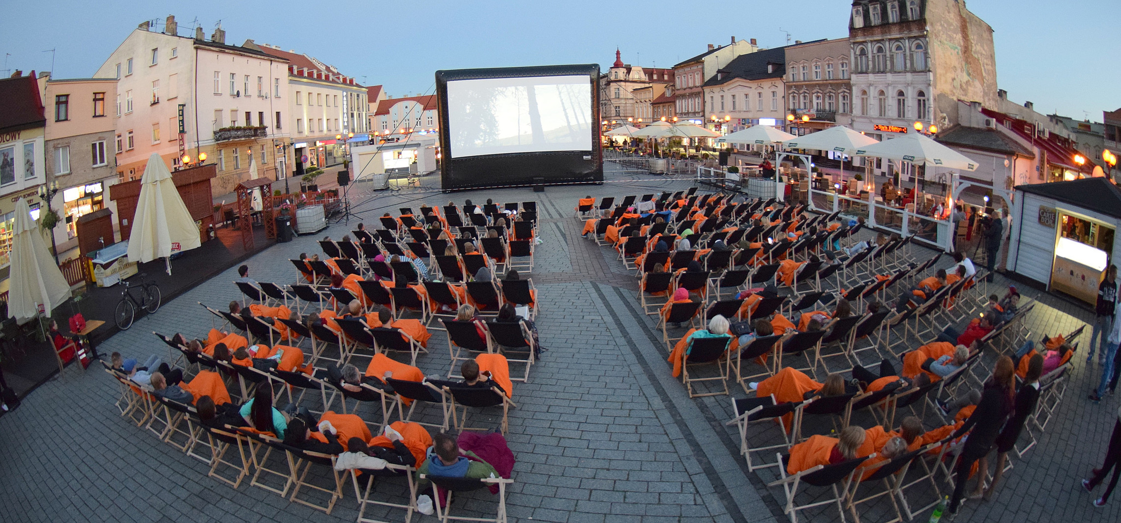 Inowrocław - Kino pod chmurką ponownie w Inowrocławiu