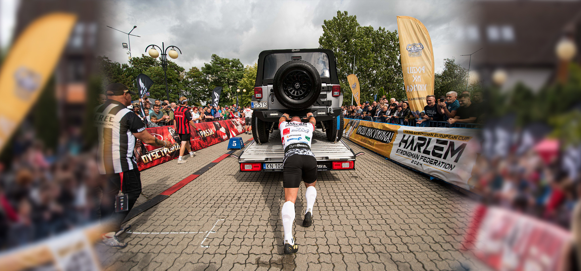 Inowrocław - 330 kg spacerkiem, czyli siłacze pokazali, co potrafią