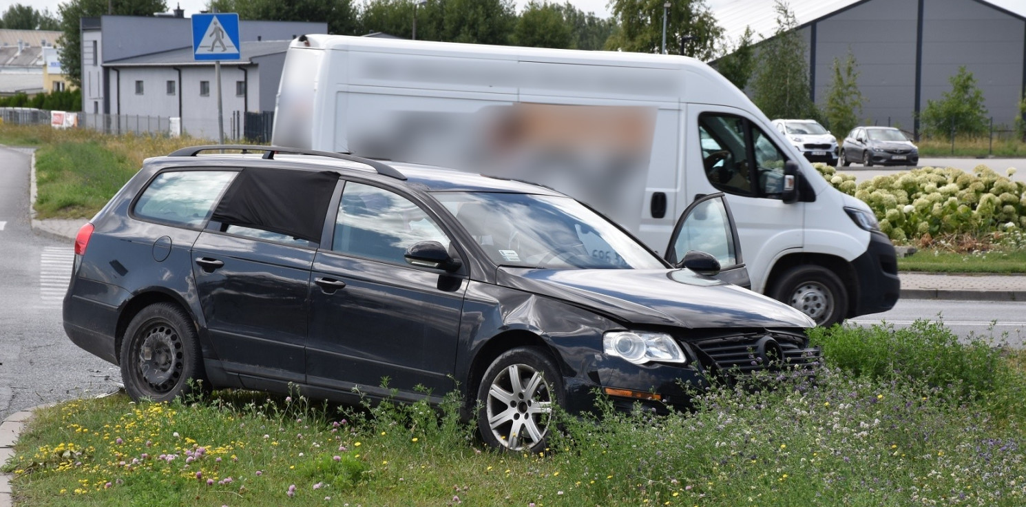 Inowrocław - Dwa volkswageny zderzyły się na skrzyżowaniu