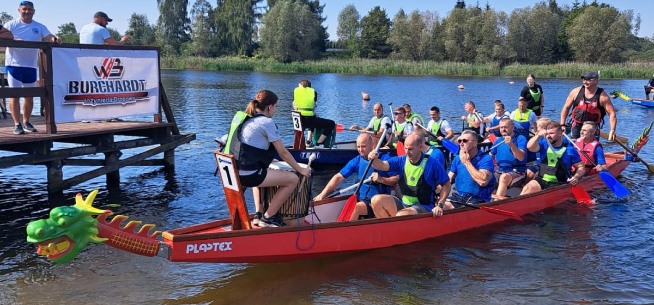 Policjanci z Inowrocławia wystartowali w smoczym wyścigu