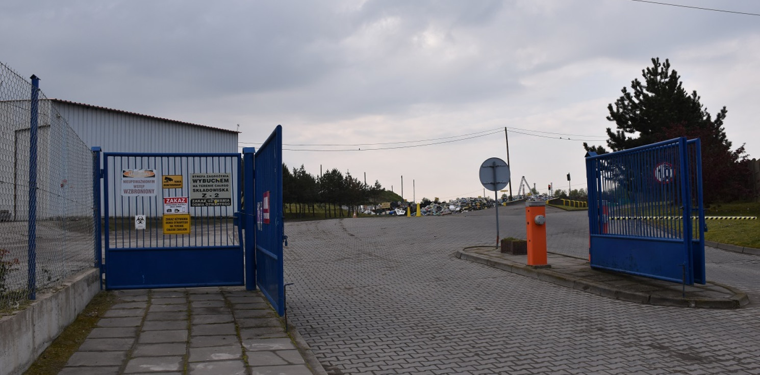 Pakość.online - Kierownik wysypiska w Giebni wyszedł z aresztu