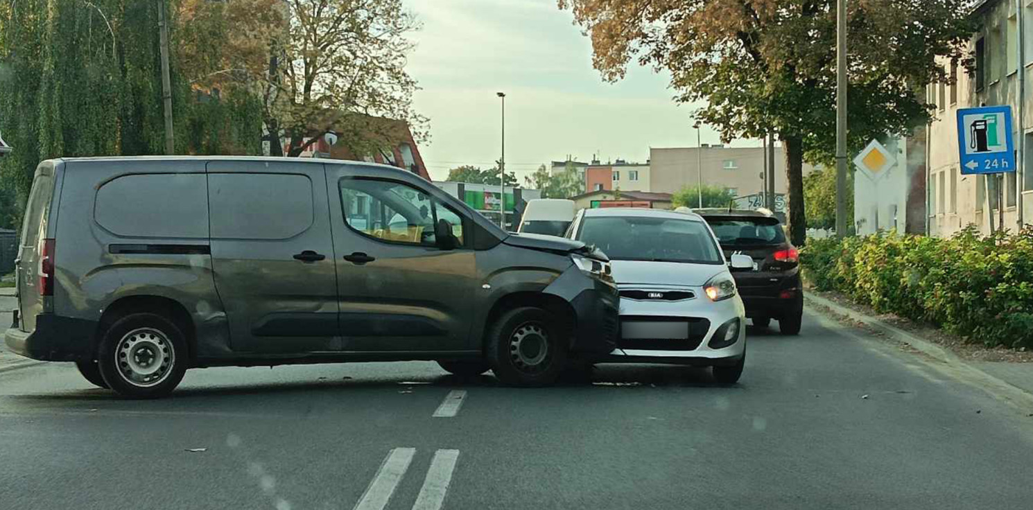 Inowrocław - Poranna kraksa w centrum