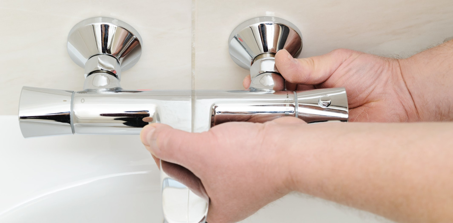 Region - Bateria wannowa z termostatem czy bez? Sprawdź, które rozwiązanie jest lepsze