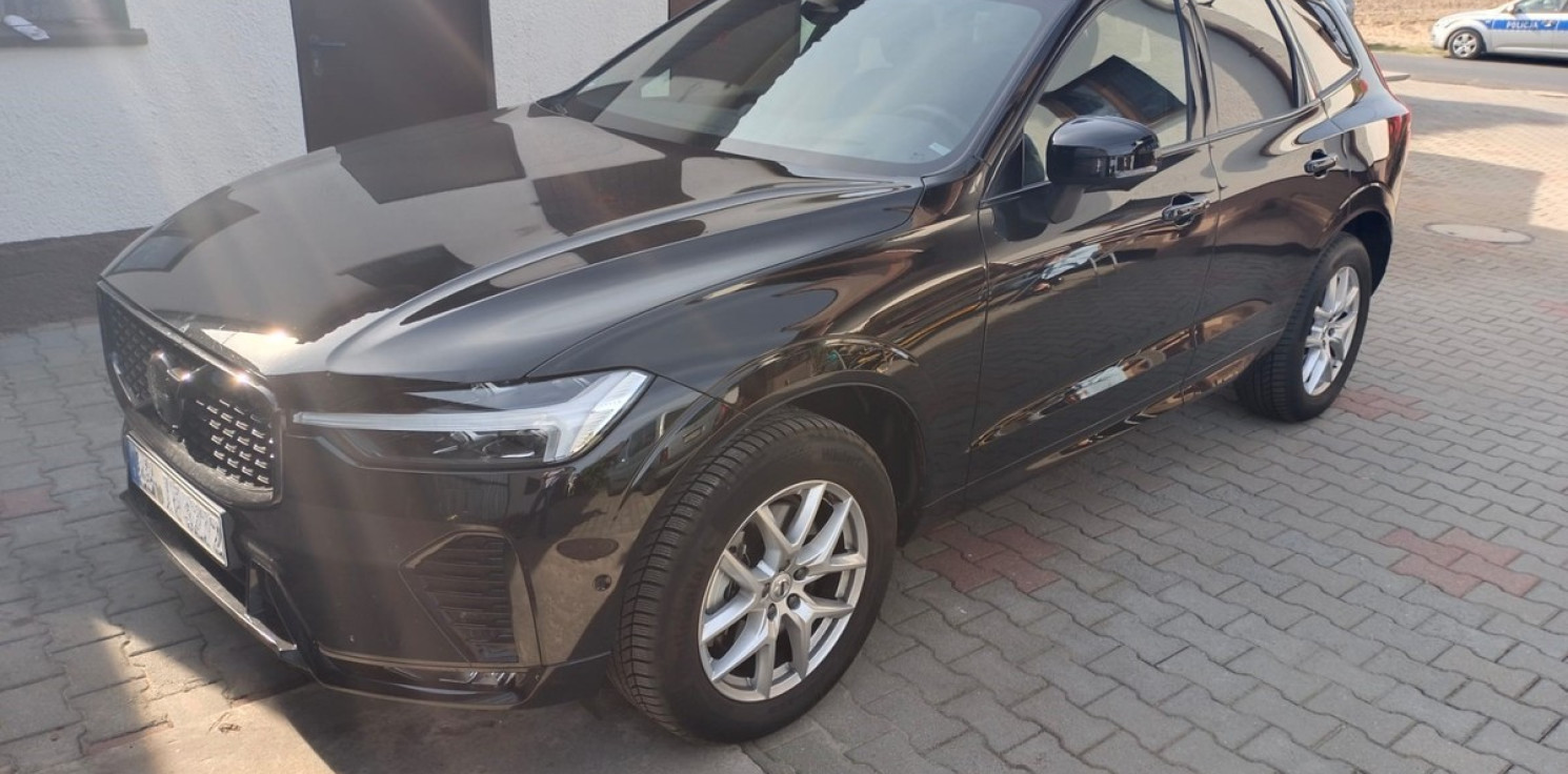 Mogilno - Policja znalazła skradzione volvo. Na razie nie wiadomo, kto stoi za przestępstwem