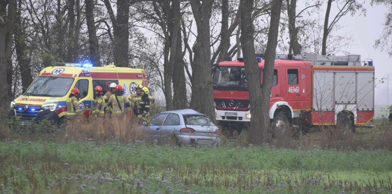 Kruszwica.online - Auto wypadło z drogi. Wypadek pod Kruszwicą