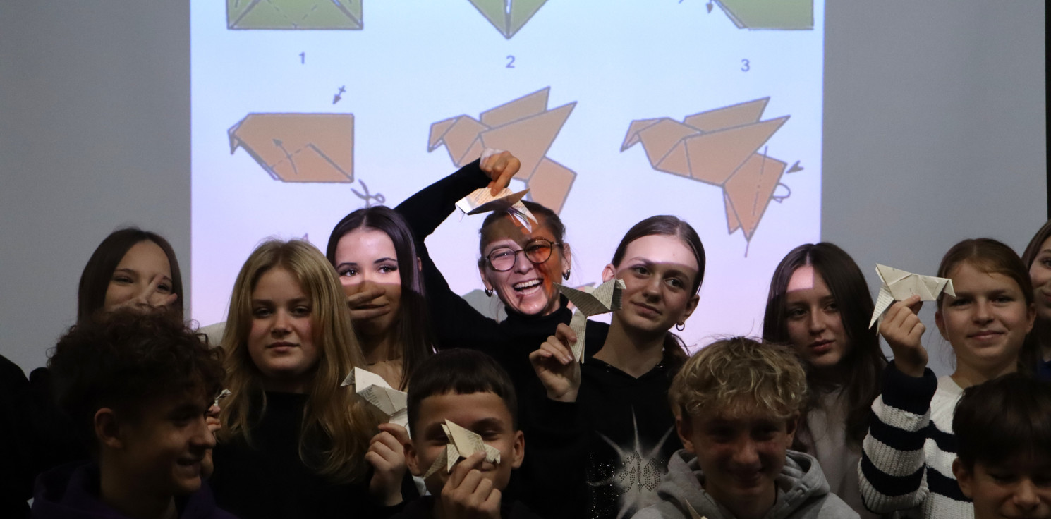 Inowrocław - Ponad 100 inowrocławian tworzyło artystyczną instalację