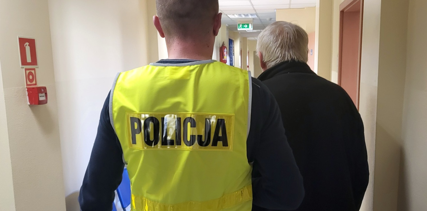 Radziejów - 71-letni "odbierak" w rękach policji. Brawa dla sąsiadki za czujność