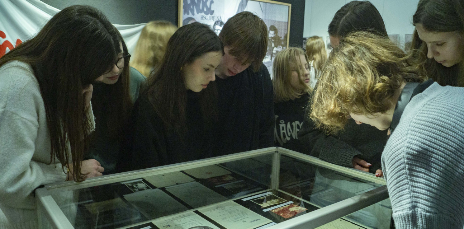 Inowrocław - Trwają obchody rocznicy stanu wojennego. W muzeum otwarto wystawę