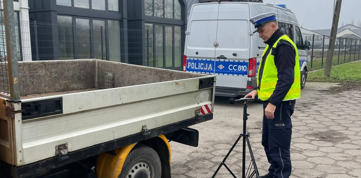 Inowrocław - Policja sprawdza w Inowrocławiu pojazdy sonometrem