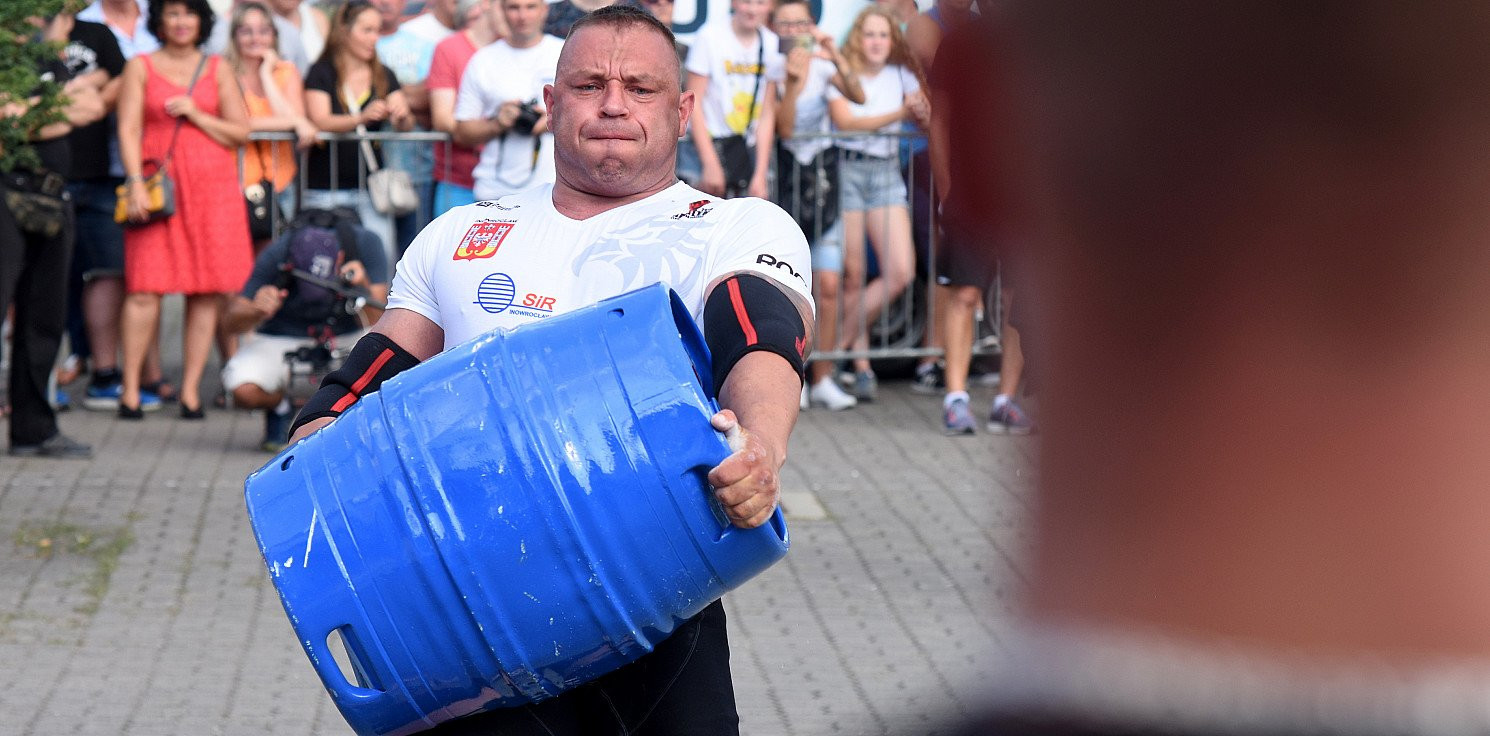 Inowrocław - Strongmani pokazują, co potrafią