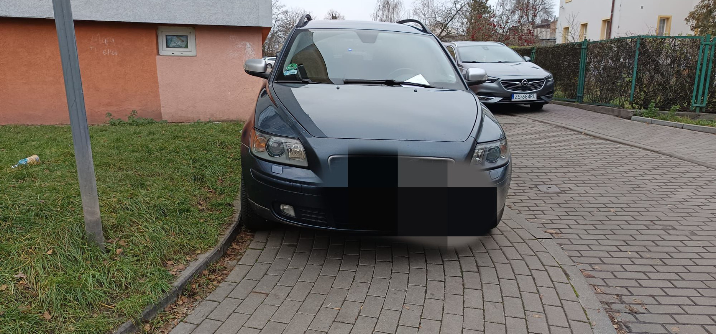 Inowrocław - Świeża seria zdjęć z cyklu “Jak oni parkują”