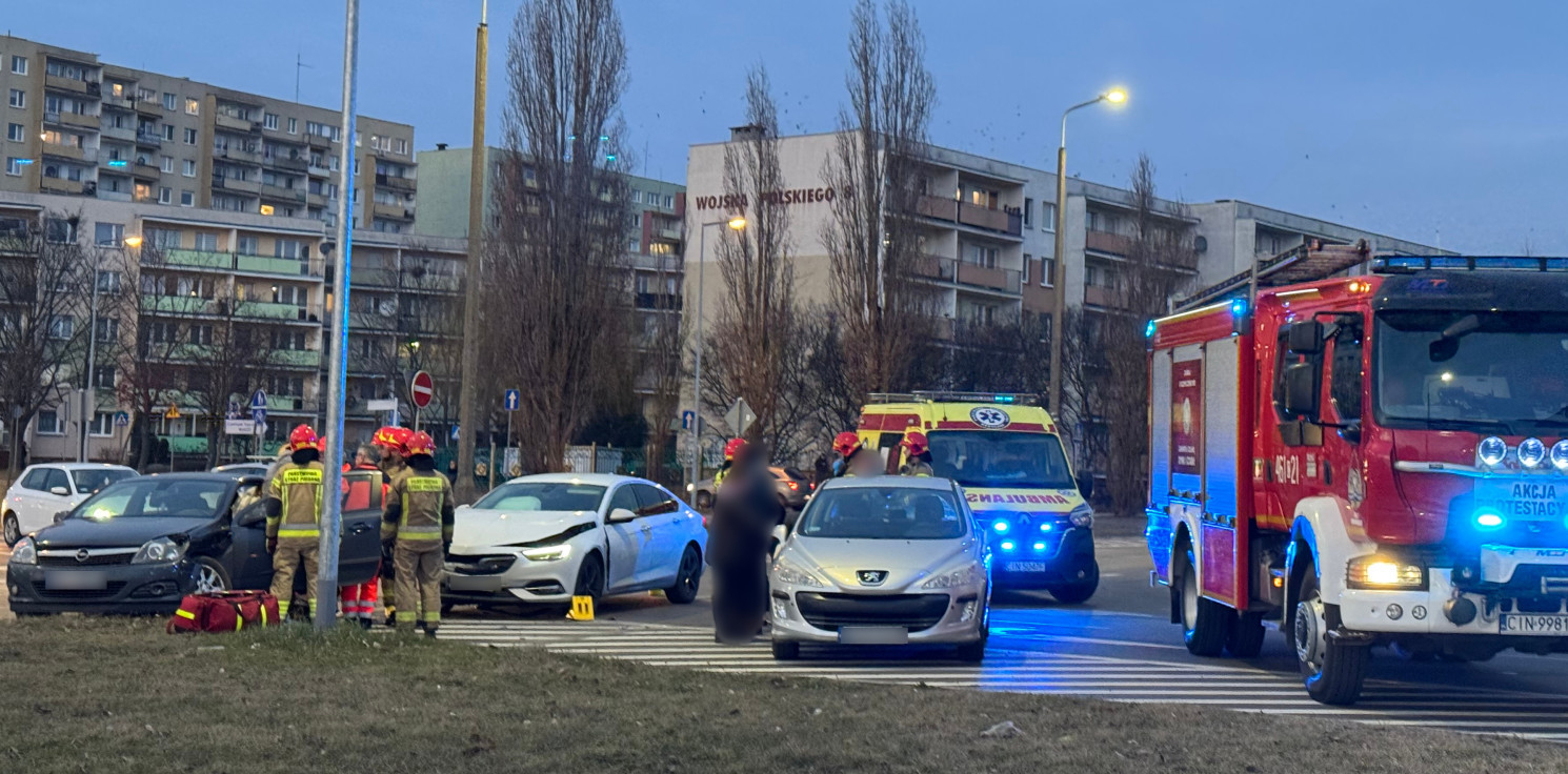 Inowrocław - Zderzenie samochodów na Rąbinie