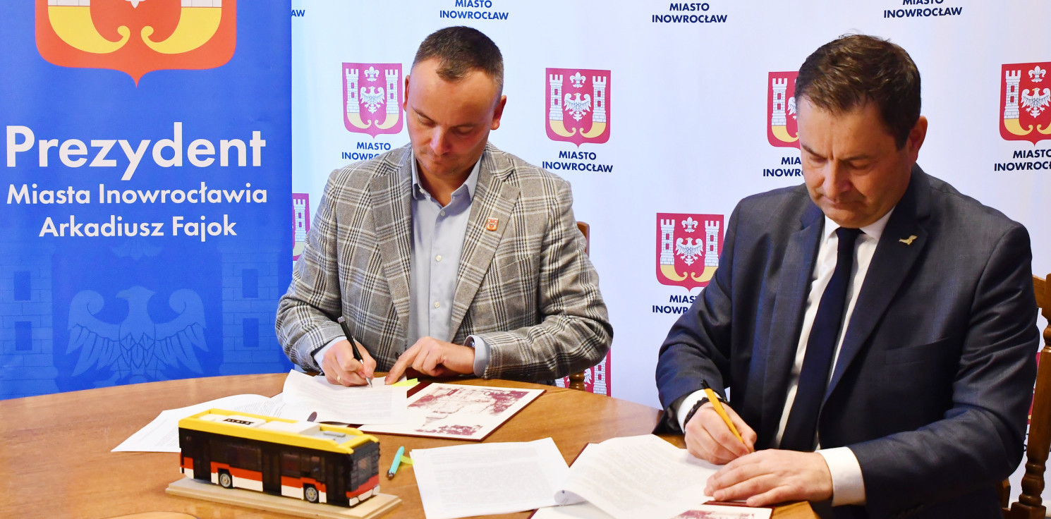 Inowrocław - Już oficjalnie: pięć nowych solarisów wzmocni flotę MPK