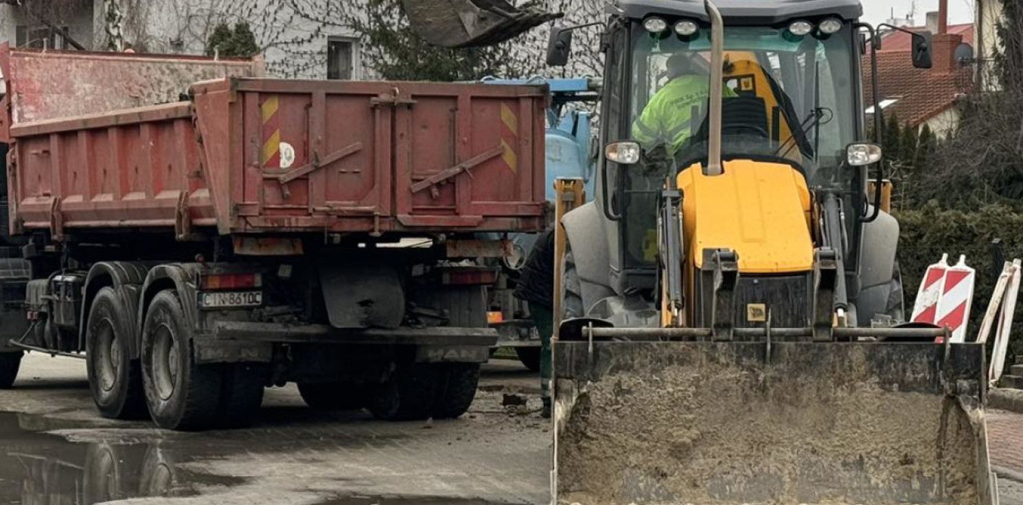 Inowrocław - Awaria wodociągowa na osiedlu Nowym