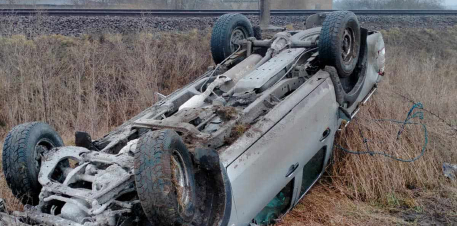 Inowrocław - W Szymborzu dachowało auto