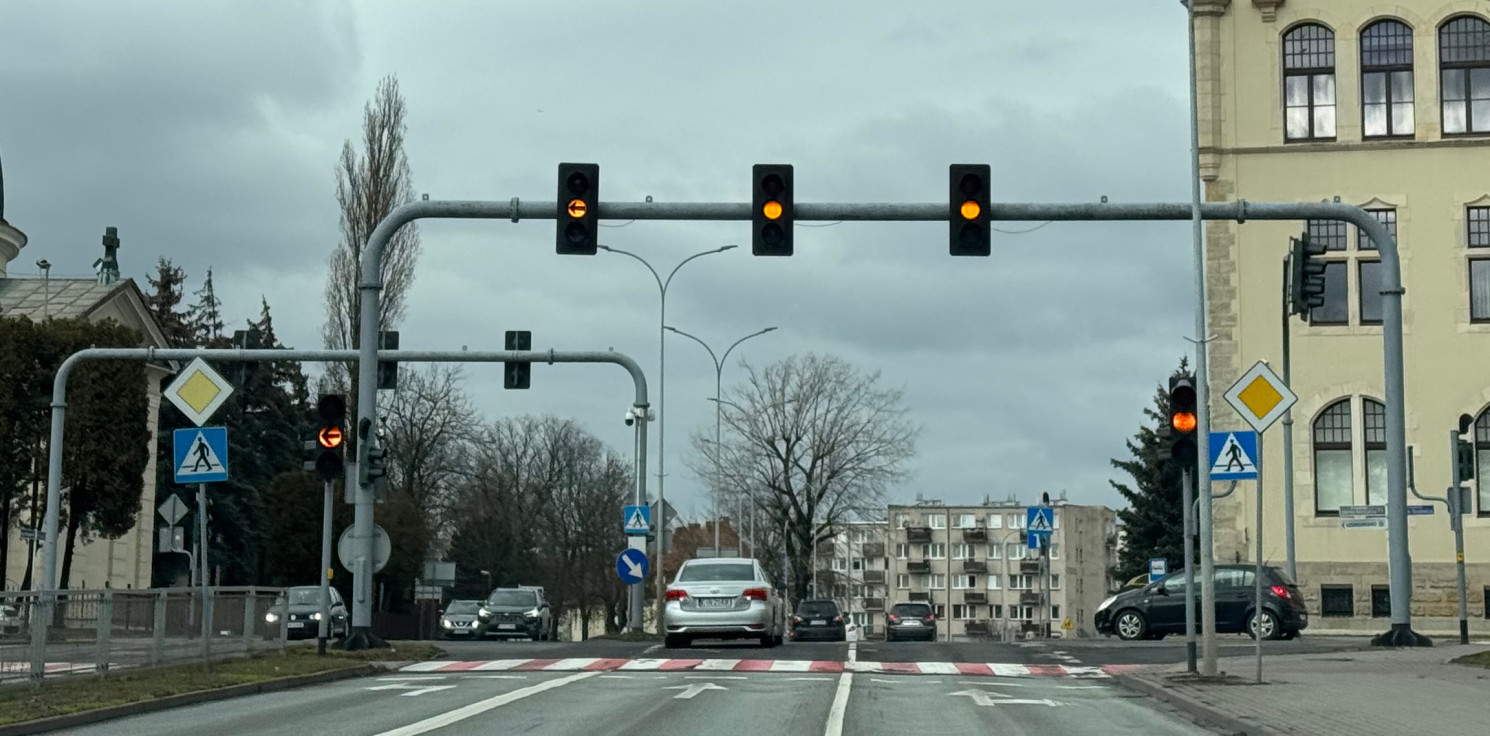 Region - Nie działa sygnalizacja świetlna na newralgicznym skrzyżowaniu