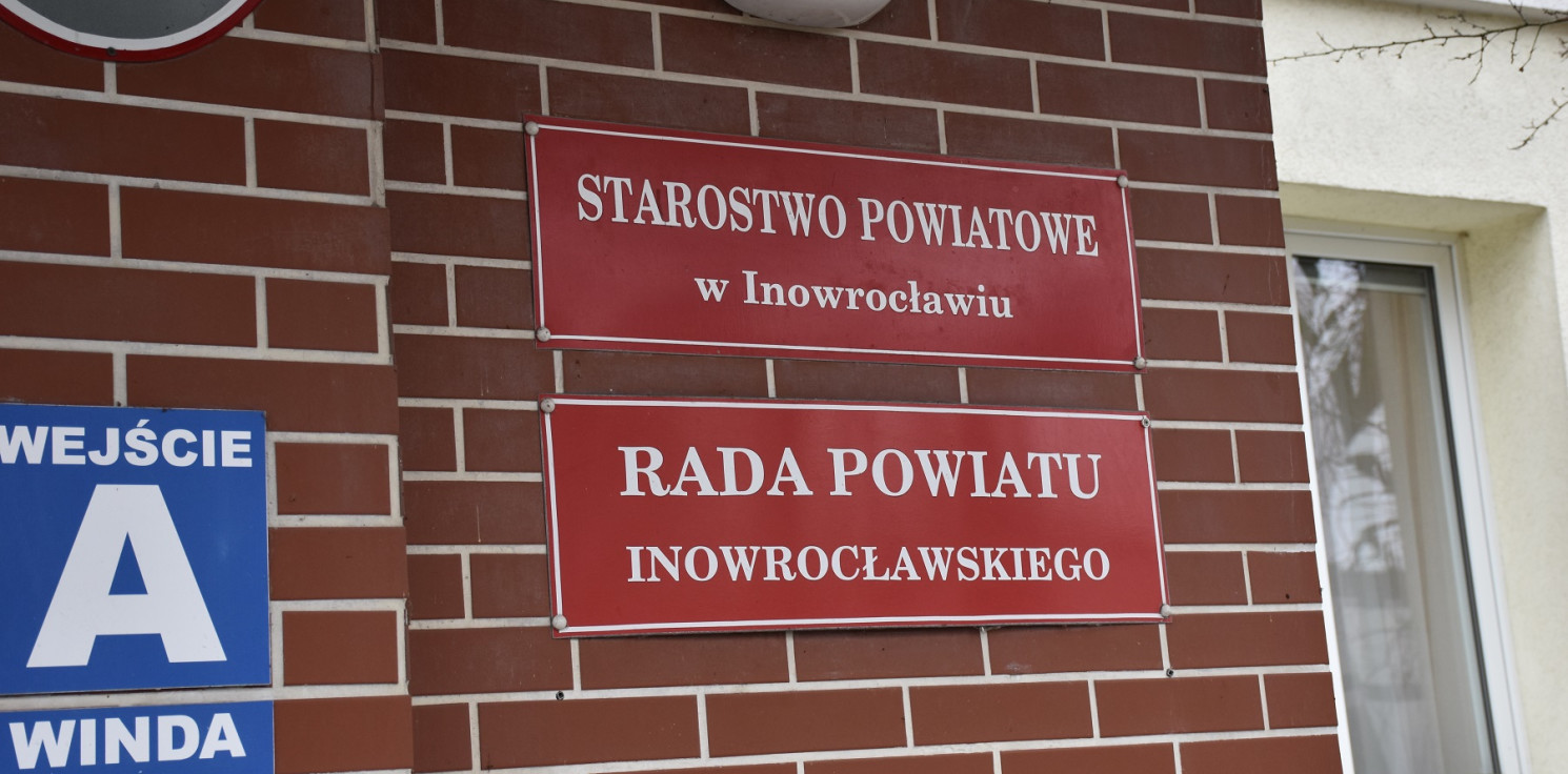 Inowrocław - Meble "wygaszą" mandat? Komisja zagłosowała 