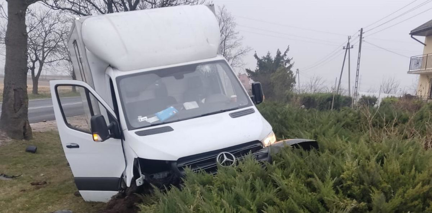 Radziejów - Nie zapanował nad autem i wylądował w rowie