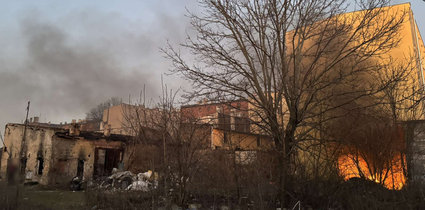 Inowrocław - Strażacy gasili pożar przy ul. Grabskiego