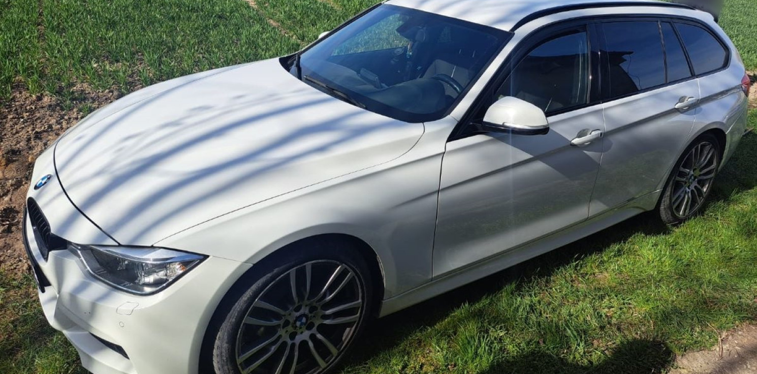 Region - Na lewych blachach i bez prawka. Policja zatrzymała kierującego bmw po pościgu