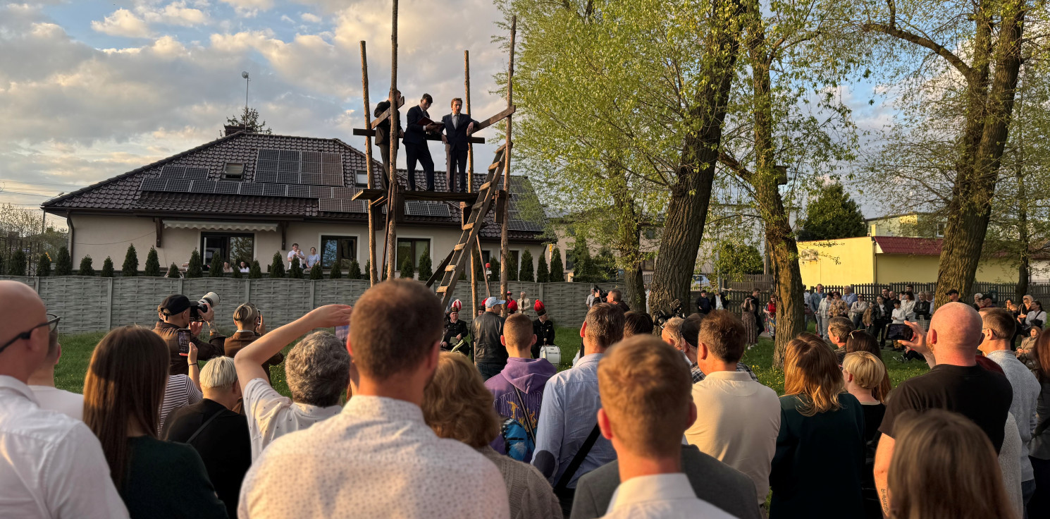 Inowrocław - "Jest tam jedna, ale ładna paaanienka..." Szymborze wciąż żyje przywołówkami