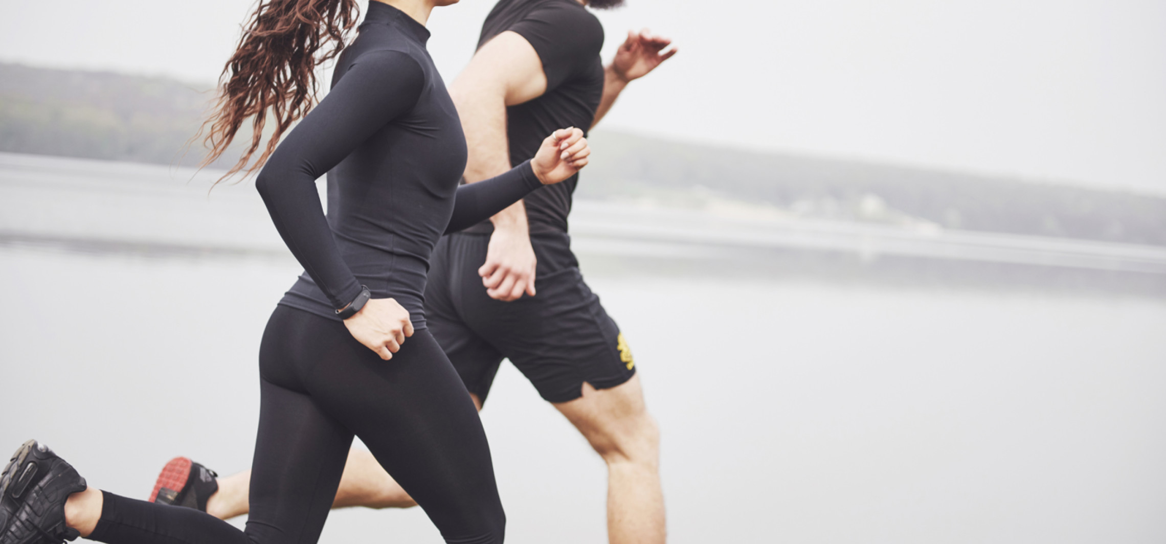 Jakie spodenki do biegania wybrać – szorty czy legginsy?