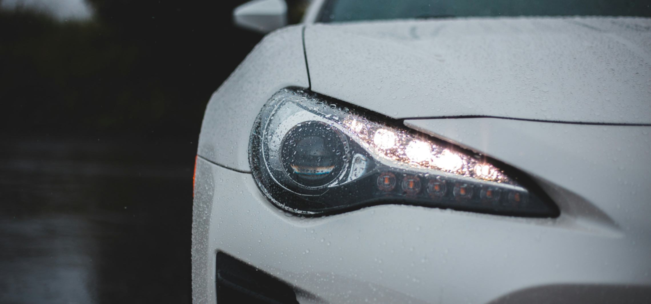 Żarówka H7 LED – czy warto w nią zainwestować? Odpowiadamy