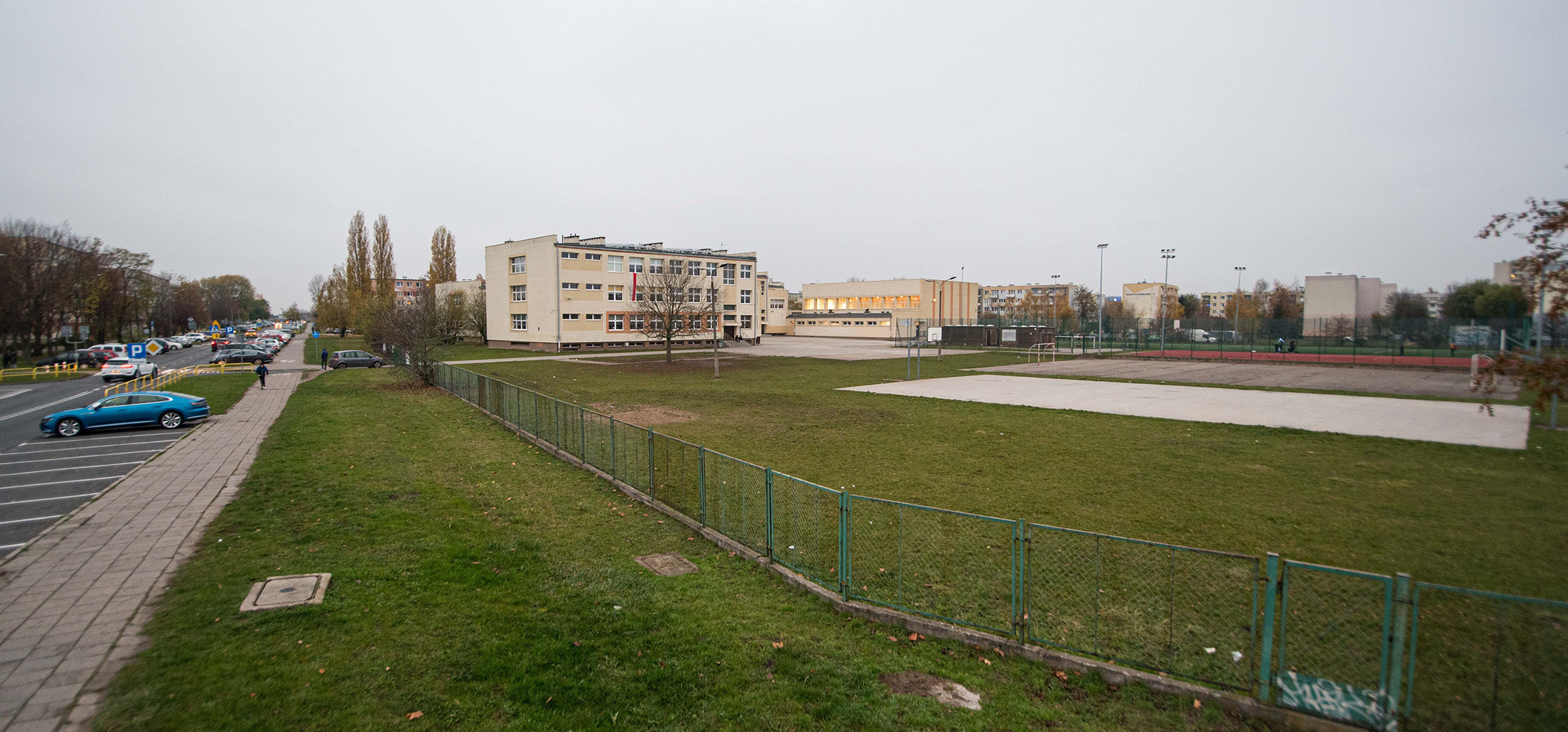 Inowrocław - Zimą lód, latem rolki. Nowy obiekt na Rąbinie czeka na jedną decyzję