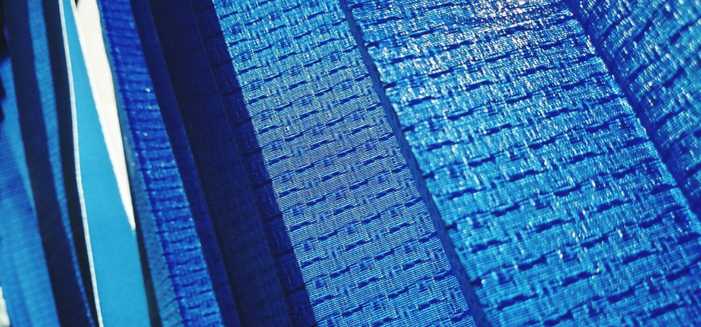 Folia basenowa - sprawdzone sposoby na wydłużenie trwałości i pełną ochronę basenu