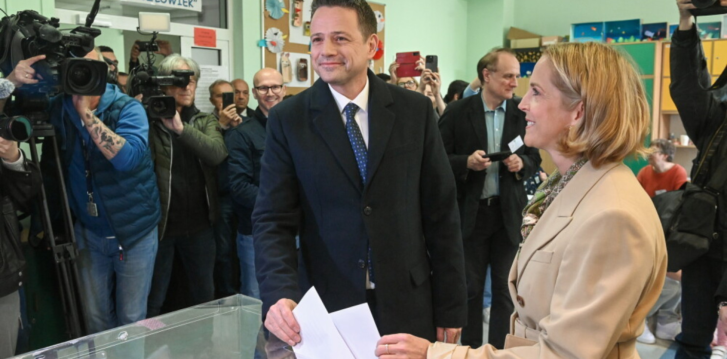 Kraj - Exit poll: w drugiej turze wyborów Trzaskowski - 30,8 proc. i Nawrocki - 29,1 proc. 