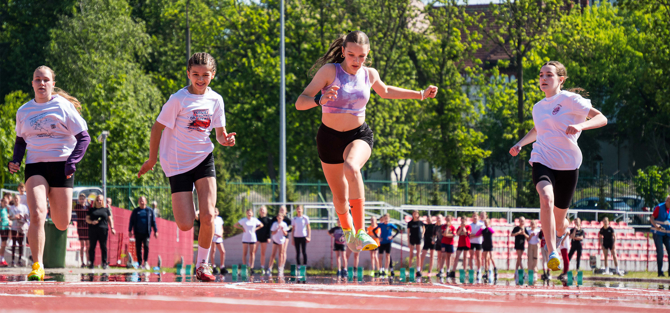 Inowrocław - Sport i emocje na stadionie. Młodzi lekkoatleci pokazali klasę