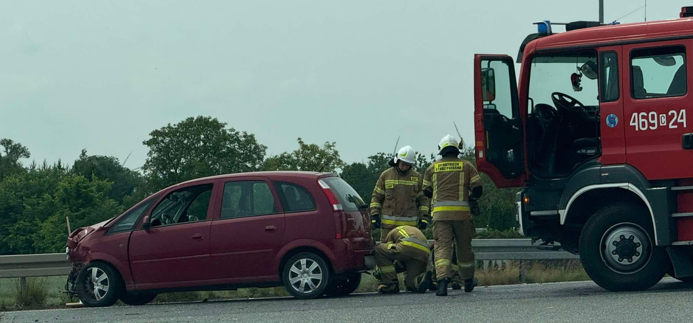 Zderzenie citroena i opla na obwodnicy Janikowa