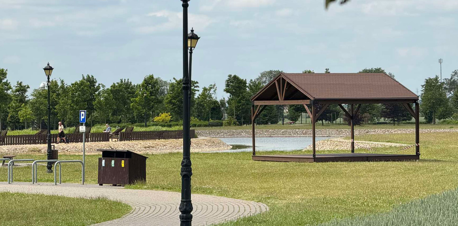 Inowrocław - W Solankach stanęła nowa scena. W sobotę pierwsza impreza