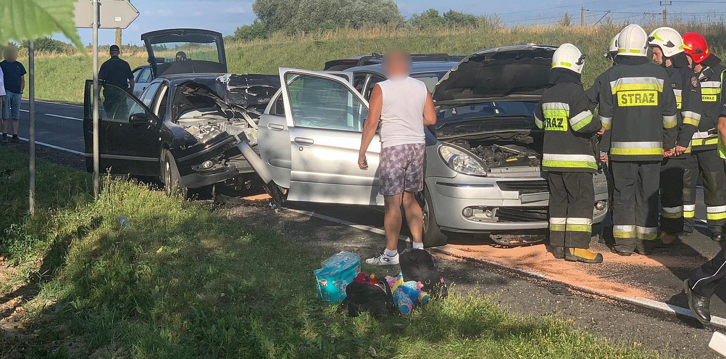 Gniewkowo.online - Zderzenie 5 aut. DK nr 15 zablokowana