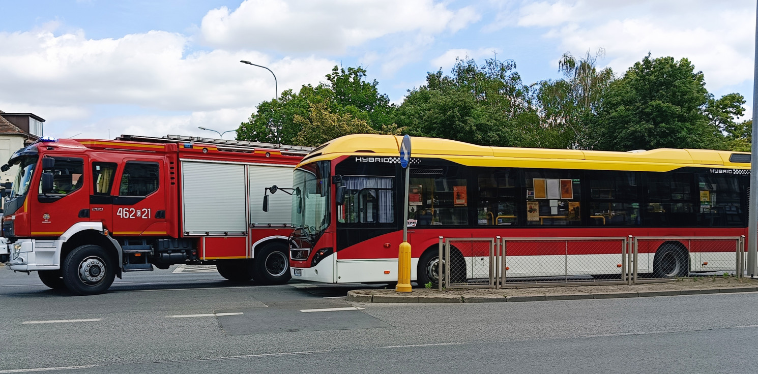 Inowrocław - Utrudnienia na Dworcowej. Autobus blokował pas