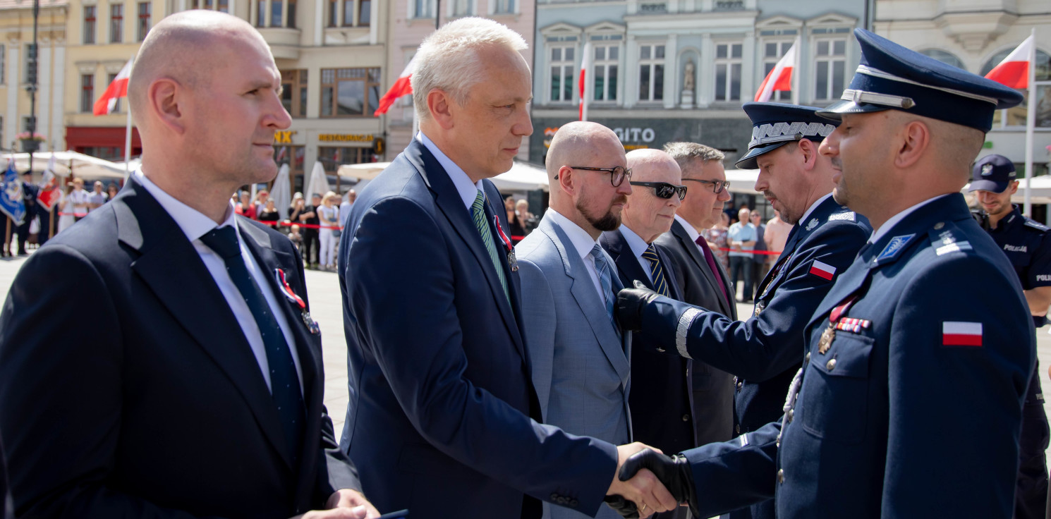 Inowrocław - Wojewódzkie święto policji. Odznaczeni policjanci i samorządowcy