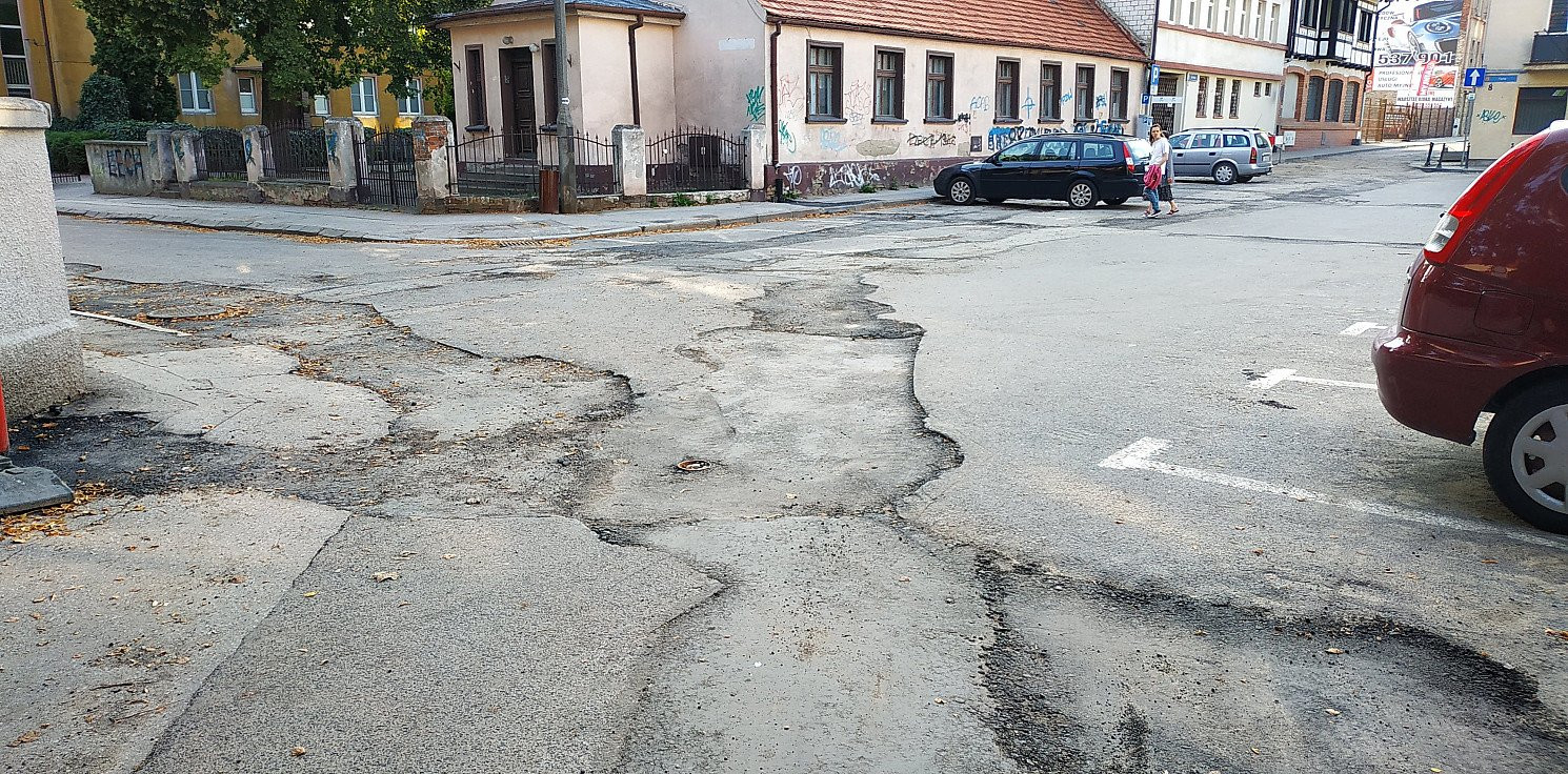 Inowrocław - Nawierzchnia tego parkingu zostanie odtworzona