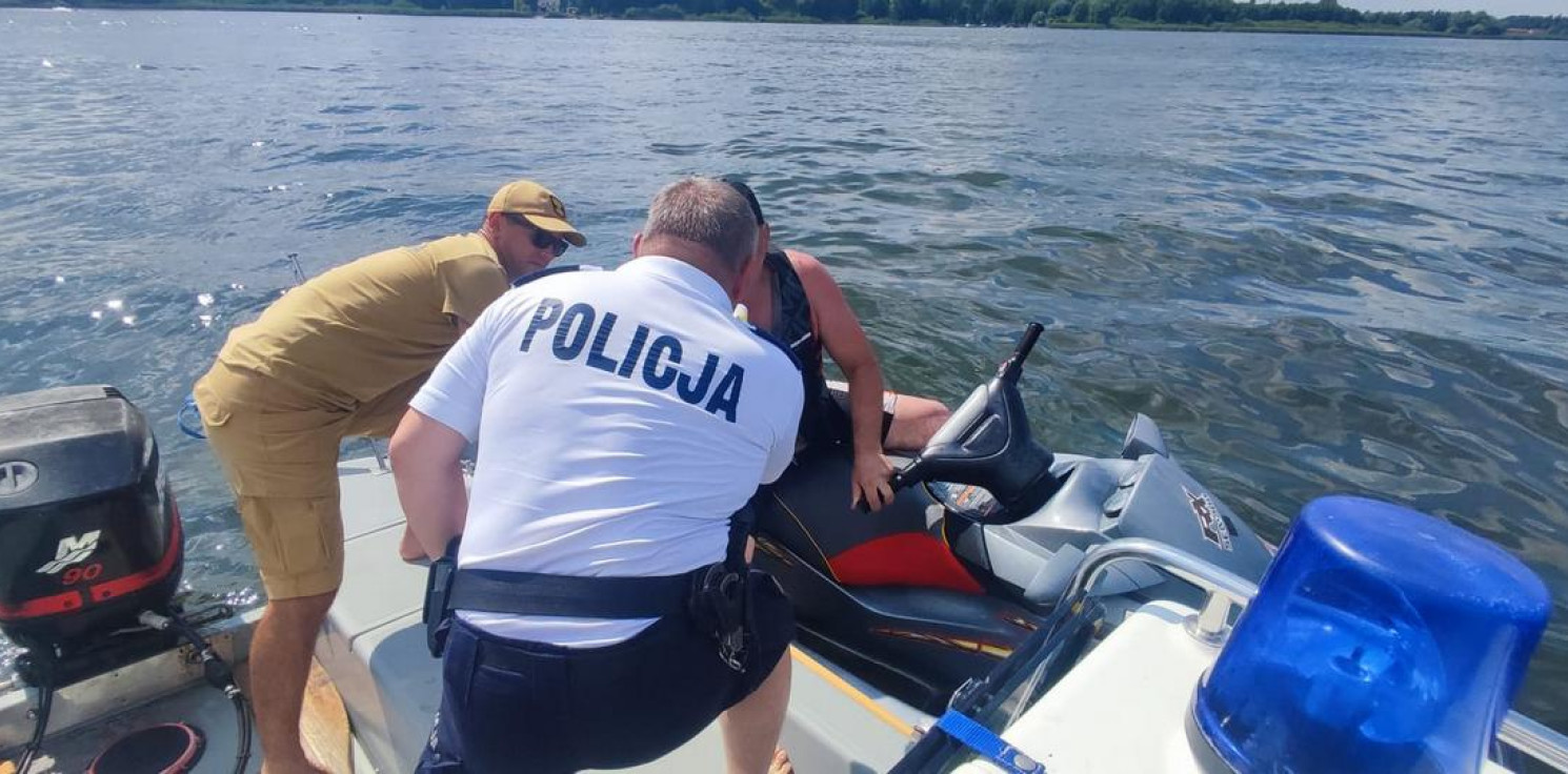 Region - To mogło się skończyć tragedią. Nastolatka zwróciła uwagę policjantów z grupy wodnej