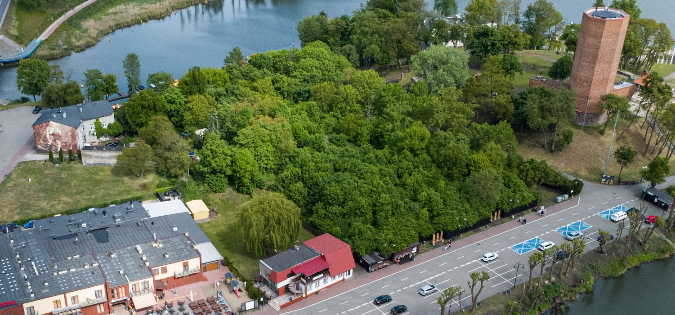Kruszwica - Wielkie zmiany pod Mysią Wieżą. Kruszwica odkupiła cenny teren