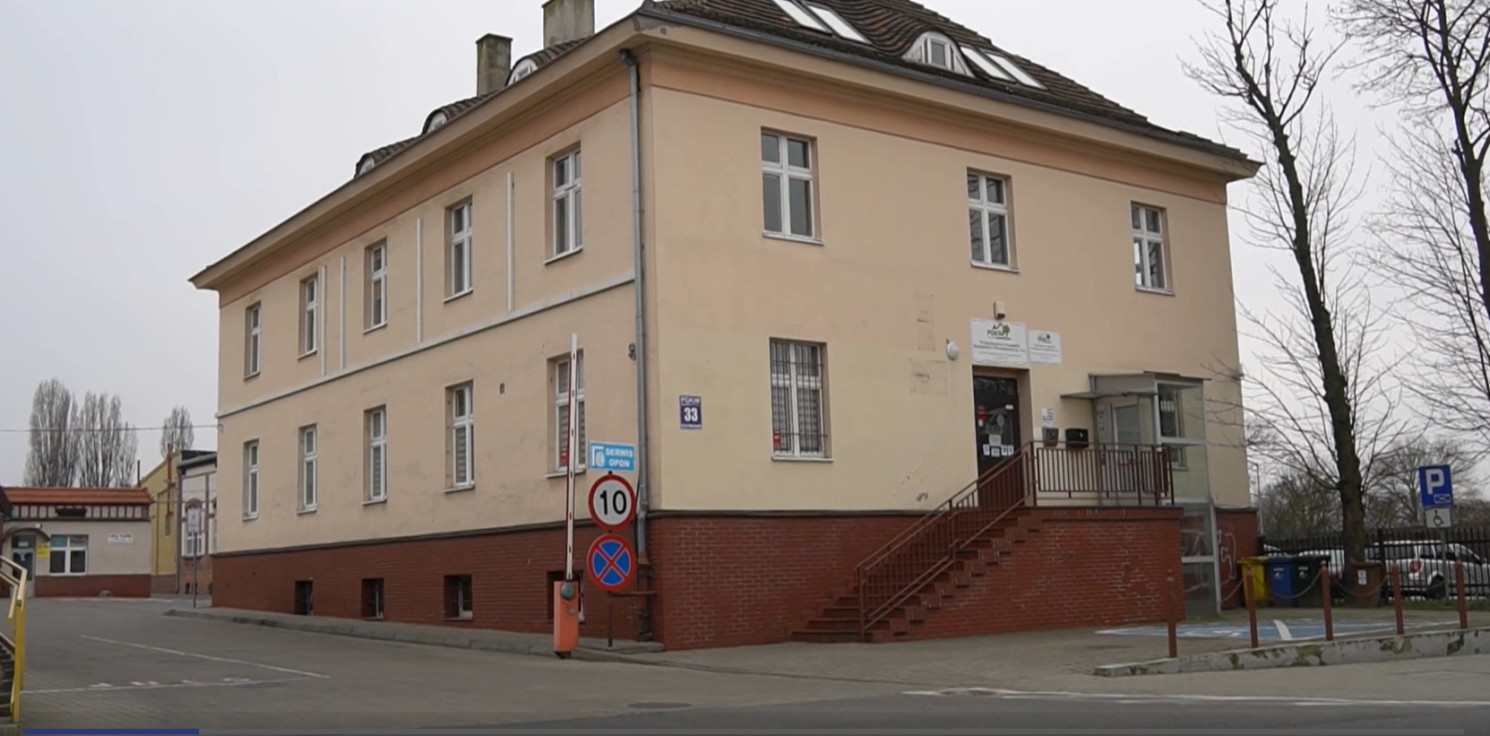 Inowrocław - Mur bez pozwolenia, czyli budowlana samowola