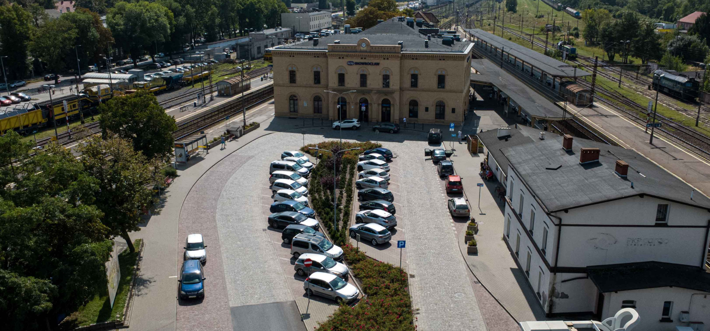 Parking przy dworcu jest ciągle zajęty? Zrobiliśmy eksperyment
