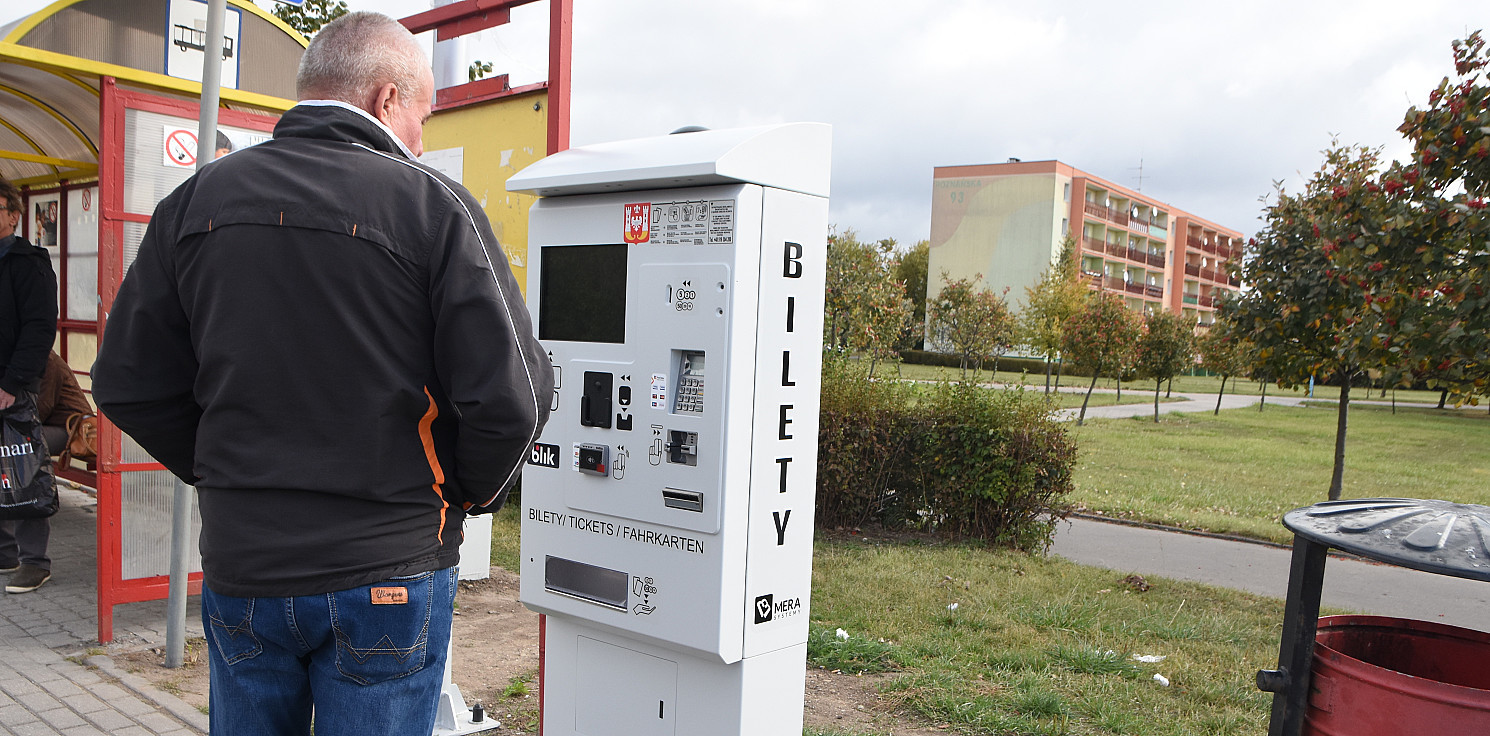 Inowrocław - Na przystankach pojawiły się biletomaty