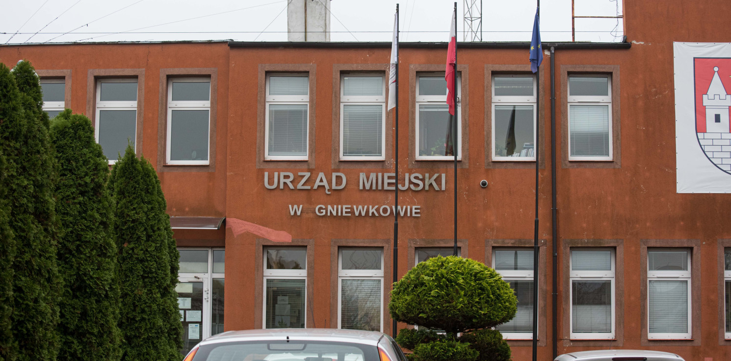 Gniewkowo.online - Gniewkowo zamierza kupić samochód do przewozu niepełnosprawnych