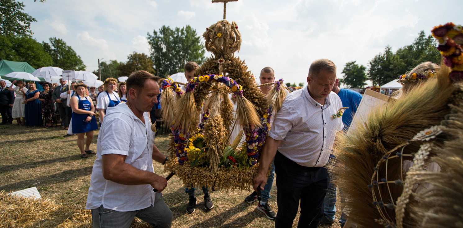 Gniewkowo.online - Dożynki w Gniewkowie. Zagra Capitan Folk