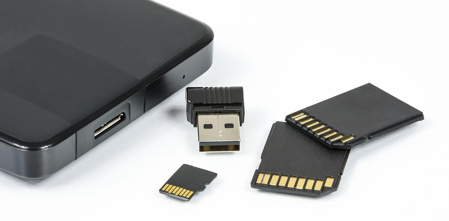 Region - Pendrive, dysk zewnętrzny, a może karta pamięci? Jak przechowywać dane?